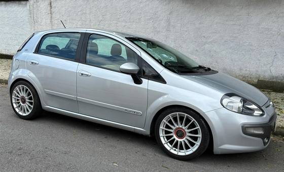 FIAT PUNTO 1.6 ESSENCE 16V FLEX 4P MANUAL